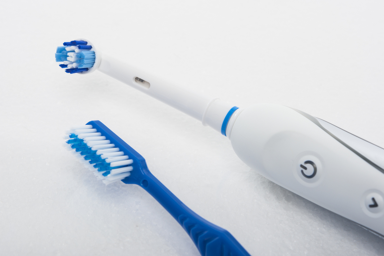 Electric Brush vs Toothbrush